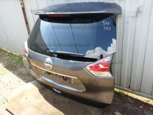 Дверь пятая (крышка багажника) в сборе Nissan X-Trail T32 Б/У арт.9001A4CB6G, 9001A4CB6C (18363)