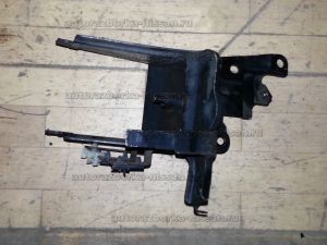 Кронштейн блока ABS Nissan X-Trail T30 Б/У арт.47840AU010 (18334)