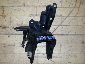 Кронштейн блока ABS Nissan X-Trail T30 Б/У арт.47840AU010 (18334)