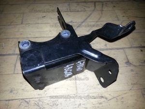 Кронштейн блока ABS Nissan X-Trail T32 Б/У арт.478404BG0A (18327)