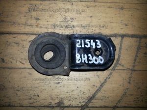 Кронштейн радиатора правый Nissan X-Trail T30 Б/У арт.215438H300 (18636)