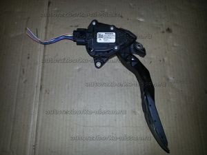 Педаль газа с датчиком Nissan X-Trail T32 Б/У арт.180024BG0B (18064)