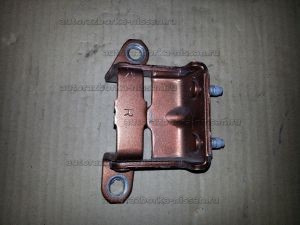 Петля двери Nissan X-Trail T32 Б/У арт.824003NA1A (17844)