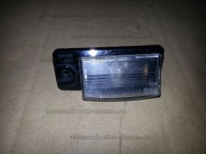 Плафон подсветки номера Nissan X-Trail T32 Б/У арт.265108990B (18303)